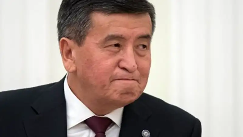 Президент Кыргызстана подписал указ об отставке правительства