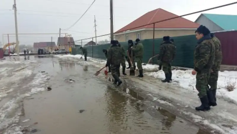 В Алматинской области началась борьба с паводками