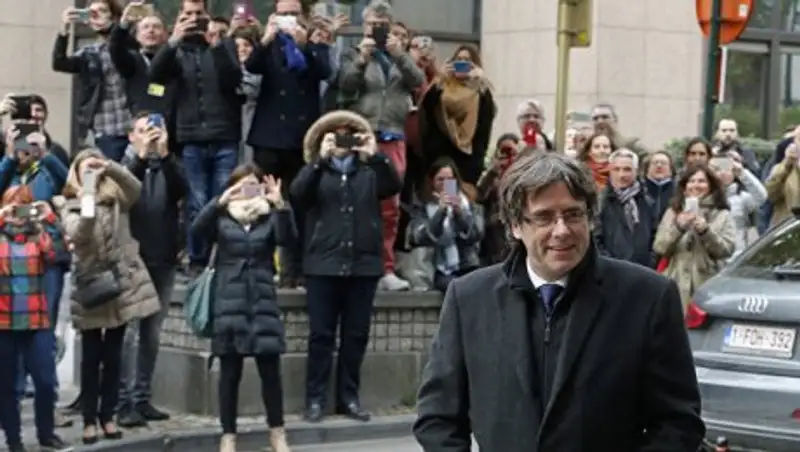 Экс-глава правительства Каталонии Пучдемон отказался от пенсии в 112 тысяч евро в год