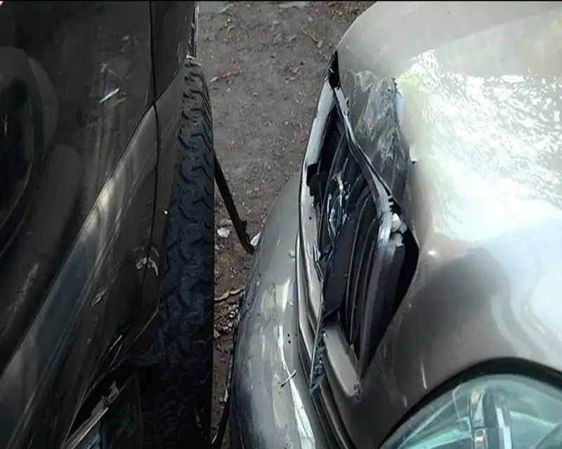 В Каскелене пешеходу в ДТП отрубило обе ноги (фото), фото - Новости Zakon.kz от 17.10.2013 20:49