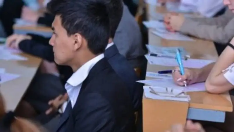 Выпускники смогут сдавать ЕНТ на английском языке