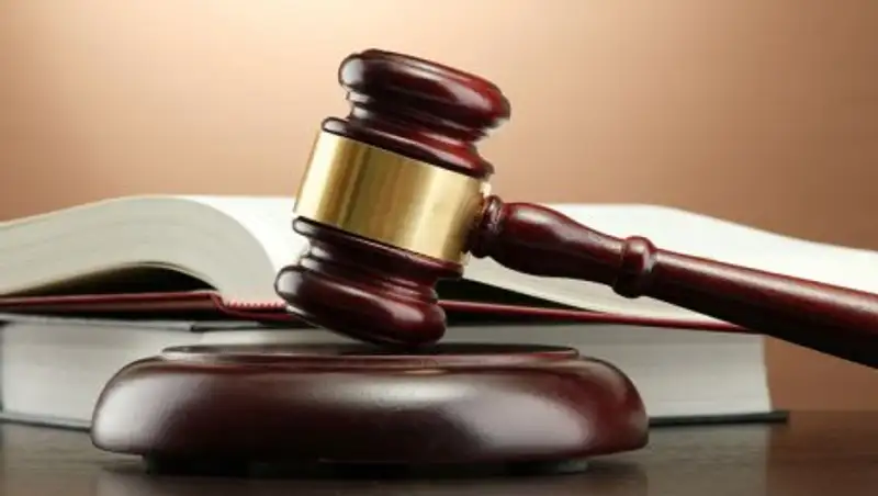 В Костанае осудили женщину, расцарапавшую лицо полицейскому 