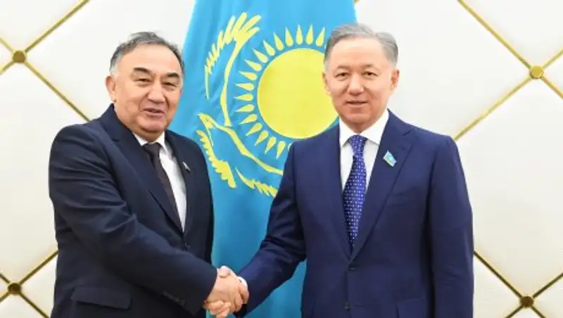 Нигматулин принял парламентскую делегацию Узбекистана