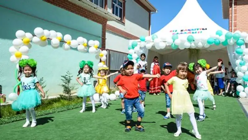 Аким Кызылординской области посетил социальные объекты для детей