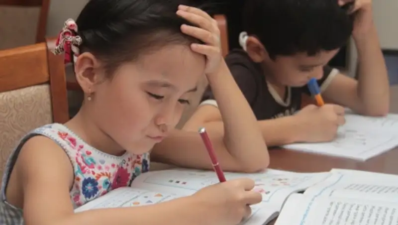 Домашние задания для школьников вызвали ожесточенные споры между юристами и учителями