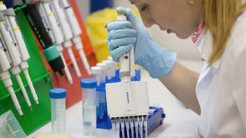 Как часто нужно прививаться назальной вакциной, рассказал Гинцбург