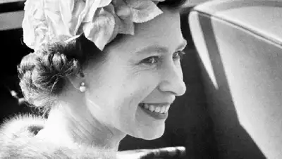 королева, фото - Новости Zakon.kz от 09.09.2022 01:06