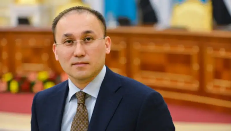 Слухи о смене Президента прокомментировал Абаев