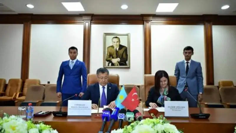 В ЮКО будет усовершенствована служба скорой медицинской помощи