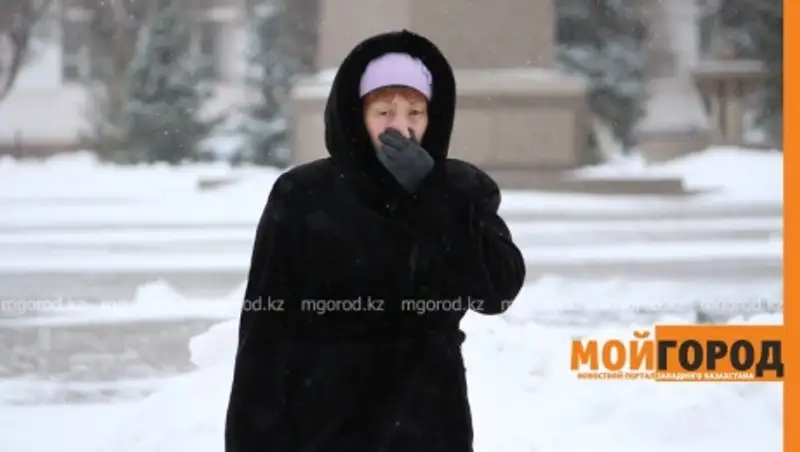 Из-за сильного ветра в Уральске без света сидят целые поселки и не работает детский сад