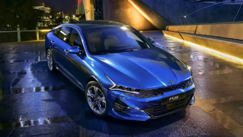 Новый Kia K5: привлекательность в пятой степени