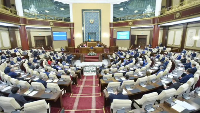 Бюджет-2019: Парламент утвердил отчеты правительства и счетного комитета