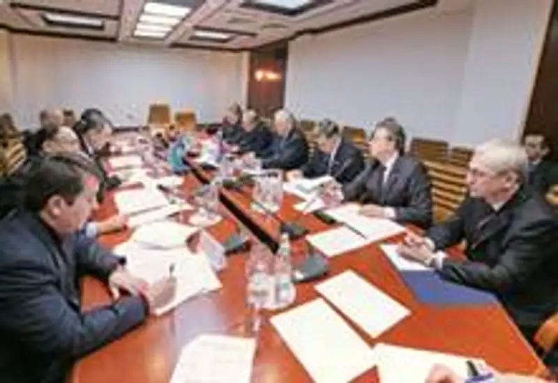Казахстанские сенаторы в Москве обсудили перспективы двустороннего взаимодействия с российскими коллегами, фото - Новости Zakon.kz от 29.11.2011 15:19