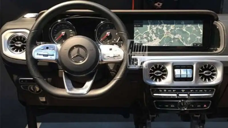Каким будет новый салон Mercedes G-class