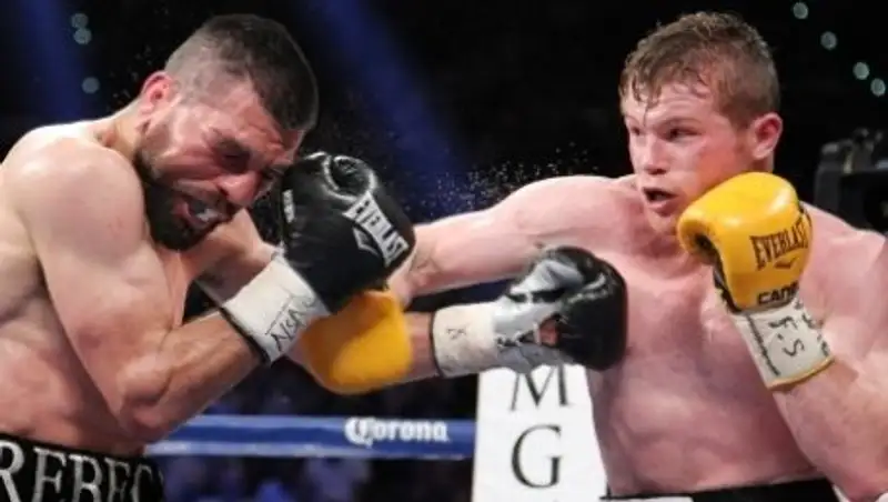 «Канело» предложили рискнуть сыграть на публику в бою с Головкиным