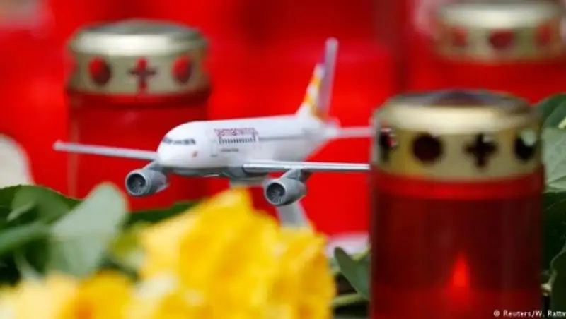 Во французских Альпах вспоминают жертв катастрофы Germanwings