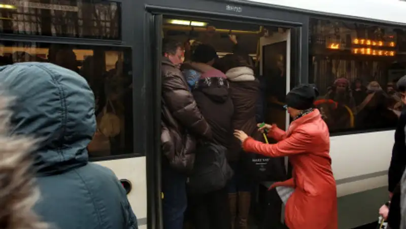 Павлодарские водители автобусов обвинили акима города во лжи