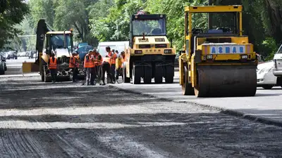 Ремонт на улице Саина в Алматы продолжится - реверсивное движение пока не снято, фото - Новости Zakon.kz от 23.07.2023 21:24