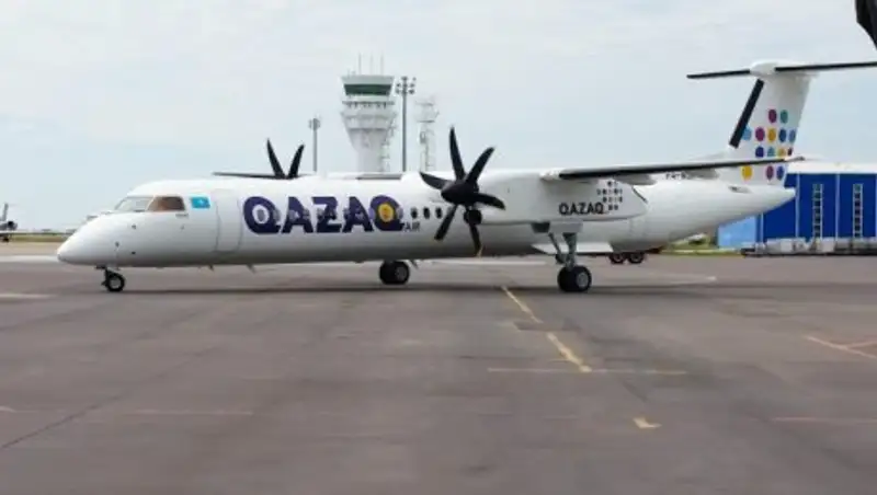 Самолет Qazaq Air не вылетел из аэропорта Алматы по техническим причинам