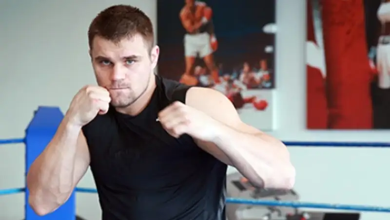 Находящийся в коме боксер Бойцов завершит карьеру