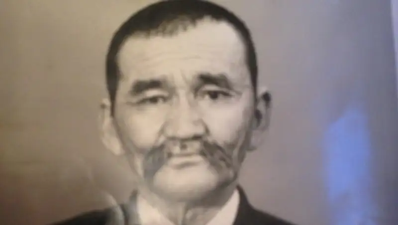 Наш дедушка Айгараев Абдыбай геройски прошел всю Великую Отечественную войну