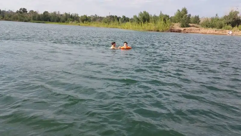 Студент спас двух тонущих подростков в Павлодаре