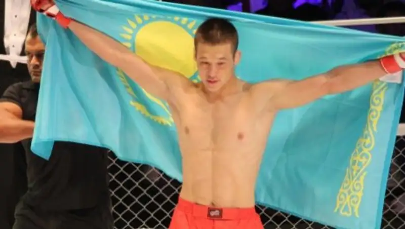 Казахстанский боец Шавкат Рахмонов получил тяжелую травму 