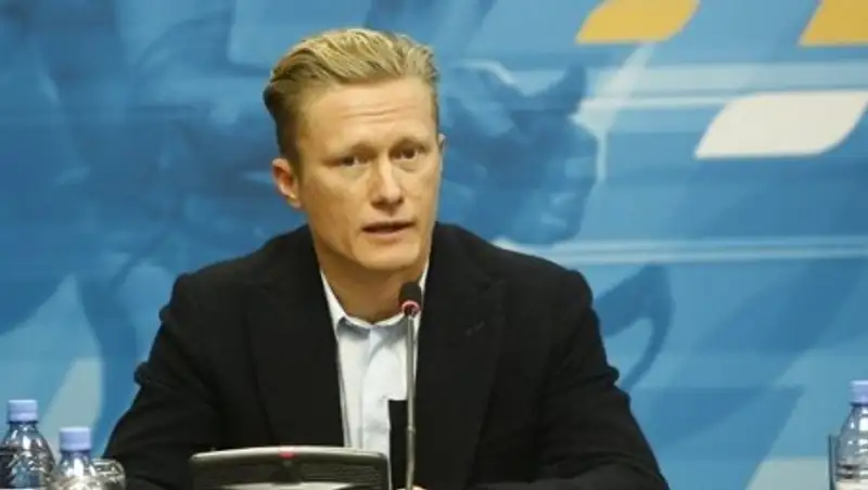 Велогонщик Винокуров предстанет перед судом в январе