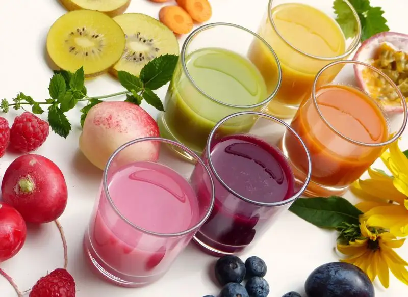 Свежие и здоровые: как приготовить сок из овощей и фруктов дома, фото - Новости Zakon.kz от 27.07.2023 13:16