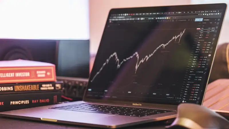 Финтехи и энергетический сектор вернули индекс KASE к росту