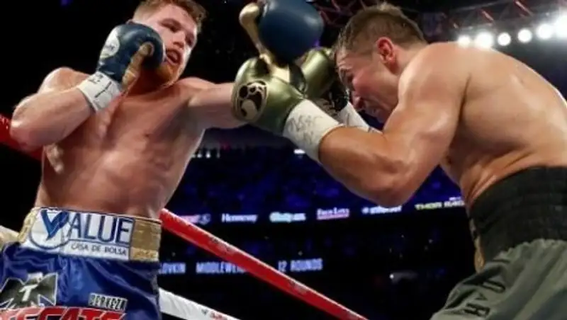 Стало известно, сколько телезрителей посмотрело повтор боя Головкин — Альварес на HBO