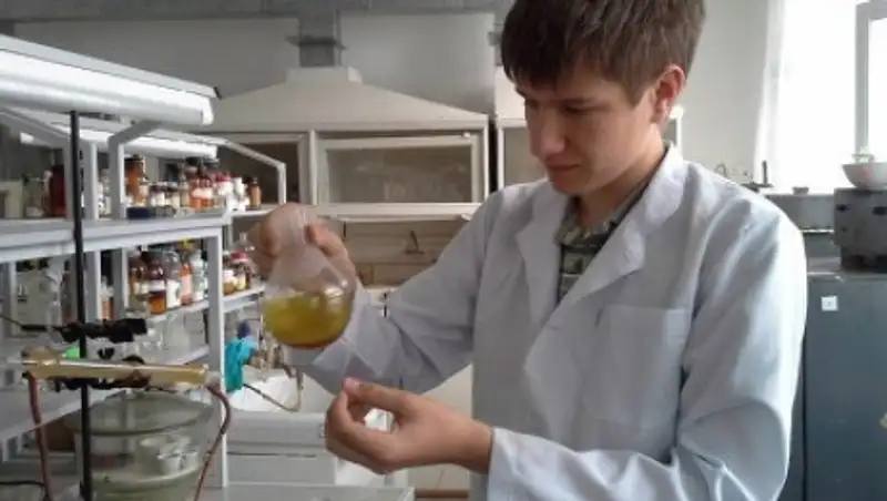 Школьник из Петропавловска разработал лекарство от рака