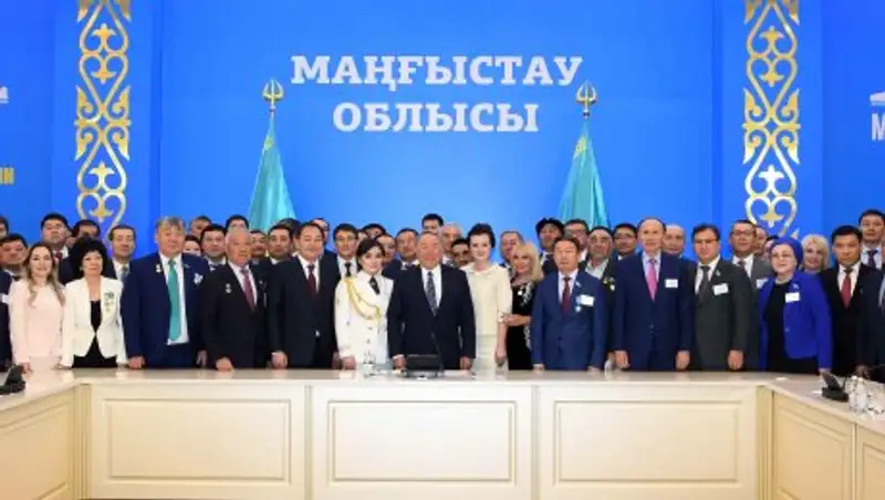 Назарбаев встретился с общественностью Мангистауской области