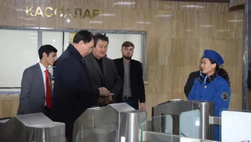 "Кассы без продавцов" и "Турникеты честности" - новые проекты реализуются в Алматы