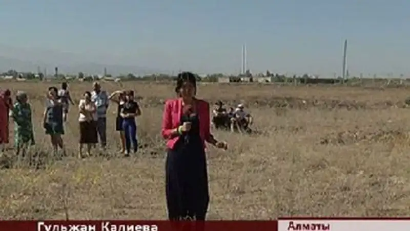 В Алматинской области сельчане и бизнесмен борются за сакские курганы