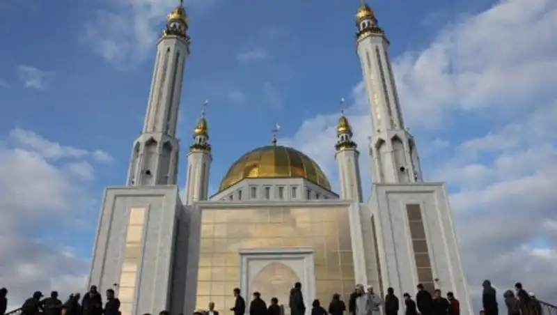 В Актюбинской области работник мечети подал в суд на имама