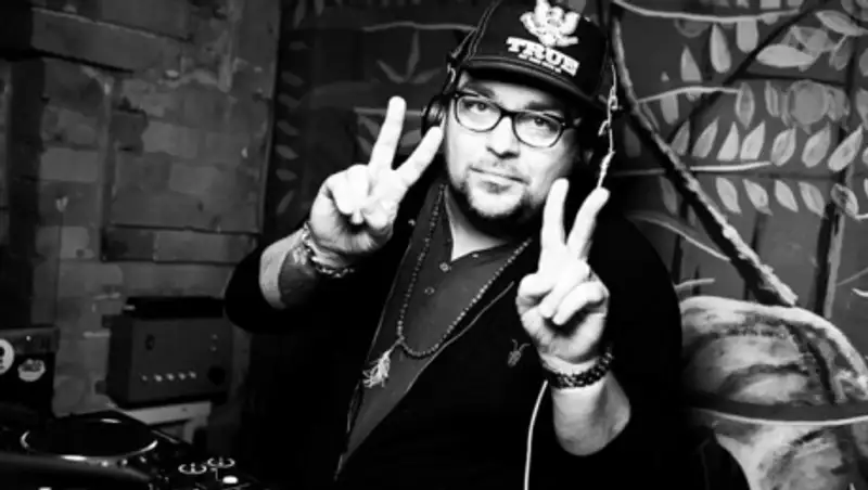 Скончался популярный российский диджей Град