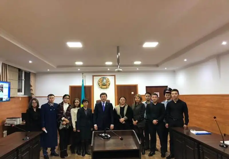 Деятельность Высшей школы права «Әділет» Каспийского университета направлена на практико-ориентированное обучение, фото - Новости Zakon.kz от 13.12.2017 16:46