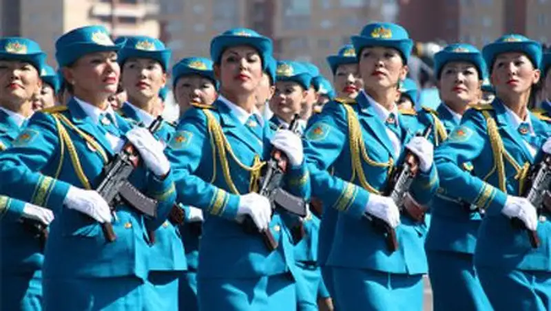 Минобороны отмечает рост числа женщин, готовых служить в Вооруженных силах Казахстана
