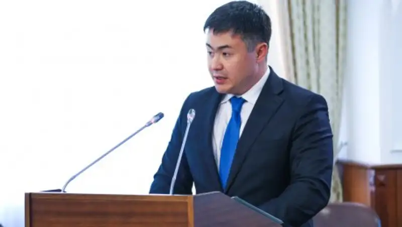 Сулейменов призвал казахстанцев не реагировать на "всплески" курса нацвалюты