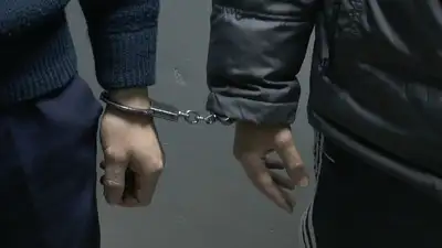 Спецоперация в Алматы: у наркосбытчиков нашли поддельные удостоверения экс-силовиков