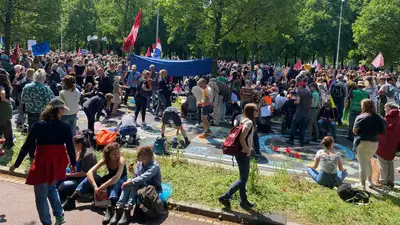 демонстрация климатических активистов в Нидерландах, фото - Новости Zakon.kz от 28.05.2023 12:53