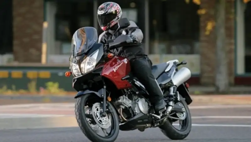 В МВД РК развеяли миф о запрете погони полиции за мотоциклистами