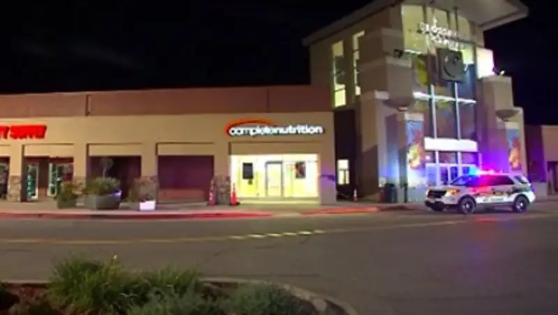 Мужчина с ножом напал на посетителей торгового центра в Миннесоте