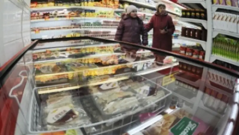 В Петербурге сотрудниц магазина обвинили в задержании клиентки в морозилке