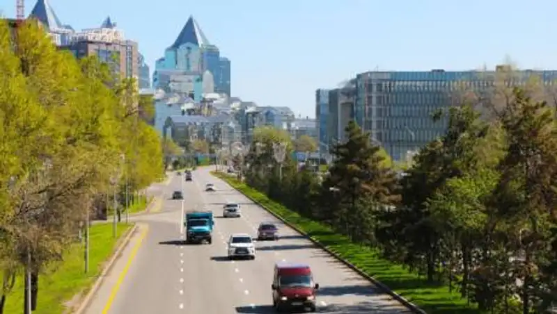 Алматы вошел в "красную" зону по коронавирусу