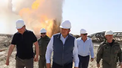 Шестые сутки тушат крупный пожар на месторождении "Каратурун Южный", фото - Новости Zakon.kz от 14.06.2023 09:40