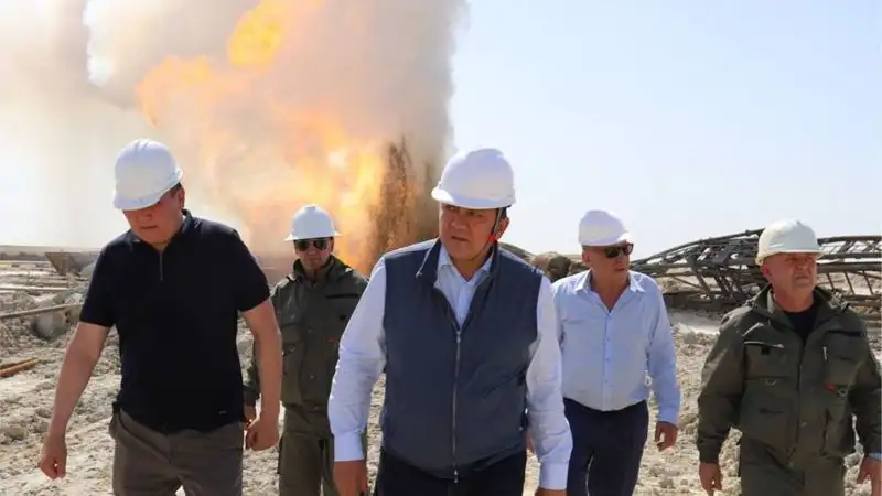 Шестые сутки тушат крупный пожар на месторождении "Каратурун Южный"