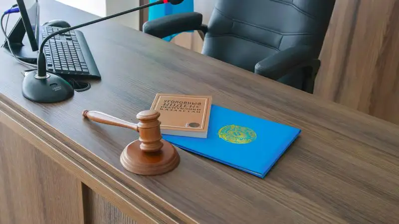 К 7,5 годам приговорили подростка за продажу наркотиков в Караганде