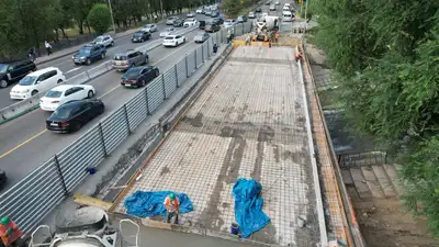 Досаев поручил до сентября завершить расширение транспортного моста через реку Есентай, фото - Новости Zakon.kz от 17.07.2023 10:01